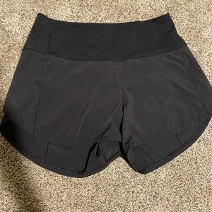 LULULEMON High Rise 4inch Speed Up shorts